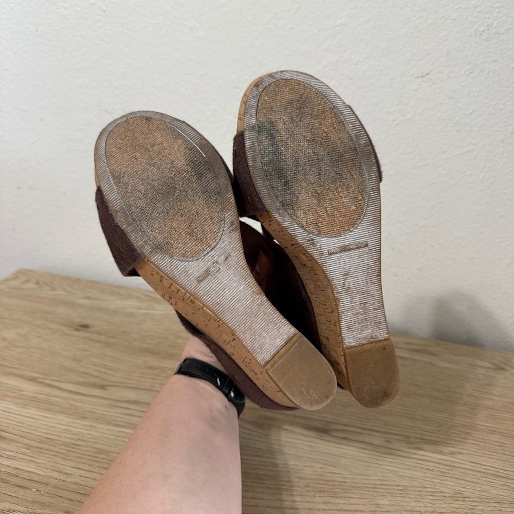 Lucky Brand Miller 2 Wedge Sandals Womens Size 7 M Brown Slip On Cork 37 EU Boho - Picture 12 of 13